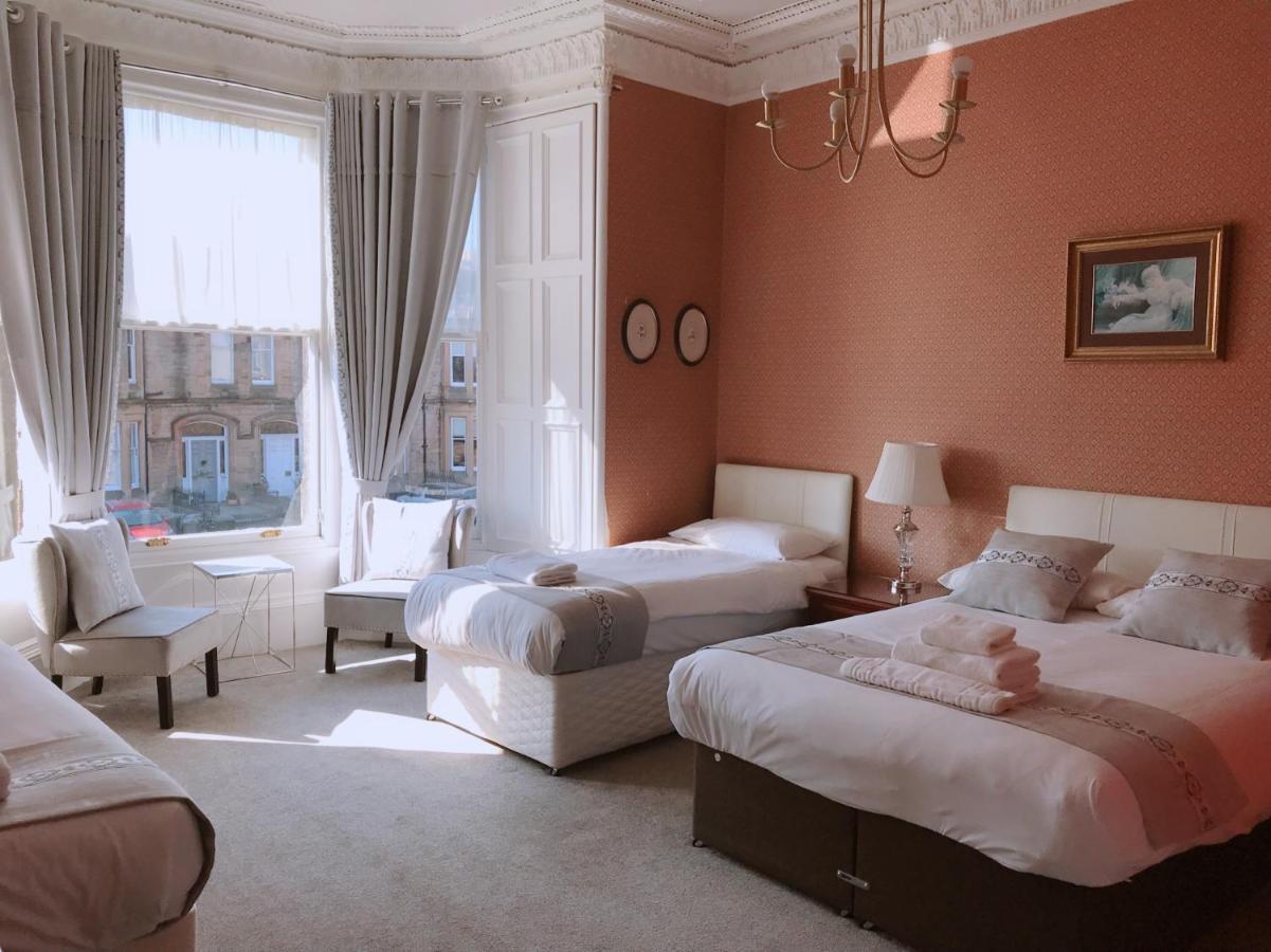 Chambre Familiale (4 Adultes) avec Salle de Bains
