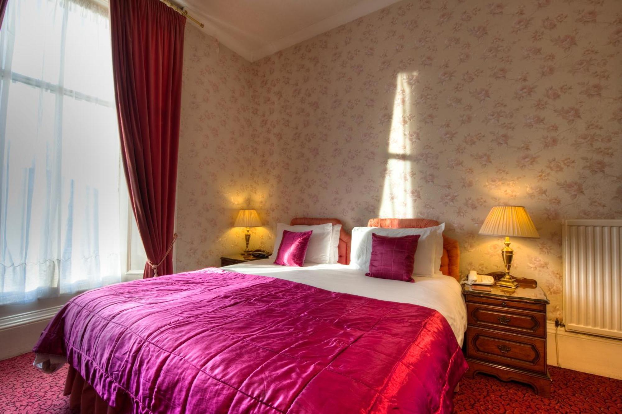Chambre Simple Standard Salle de Bains Commune