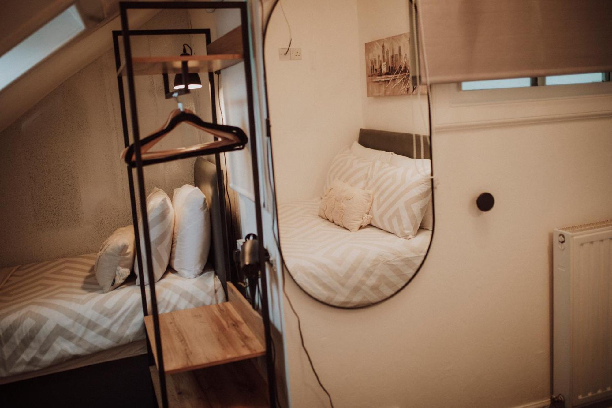 Chambre Lits Jumeaux avec Salle de Bains Privative Séparée