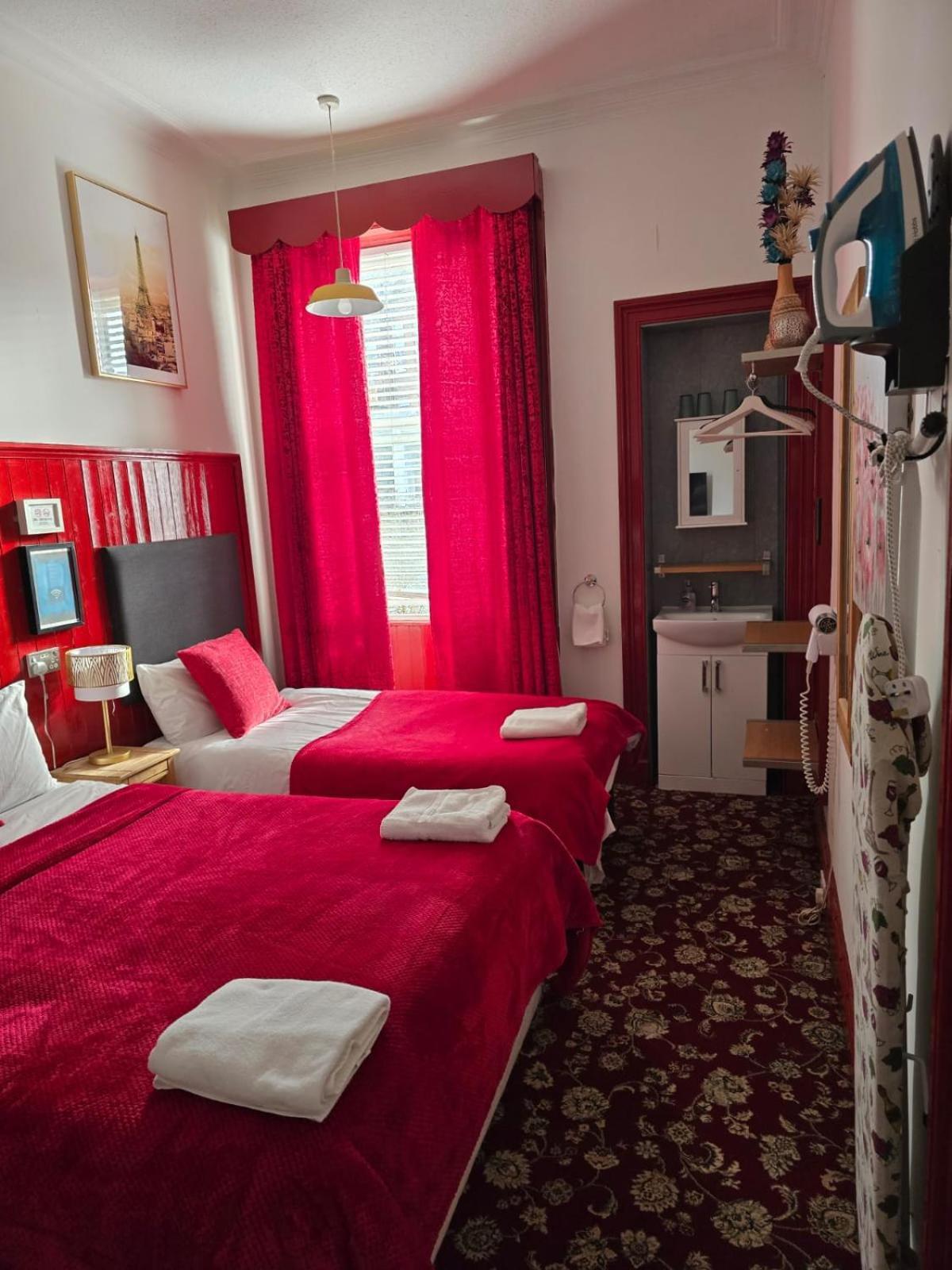 Chambre Triple Basique avec Salle de Bains Commune
