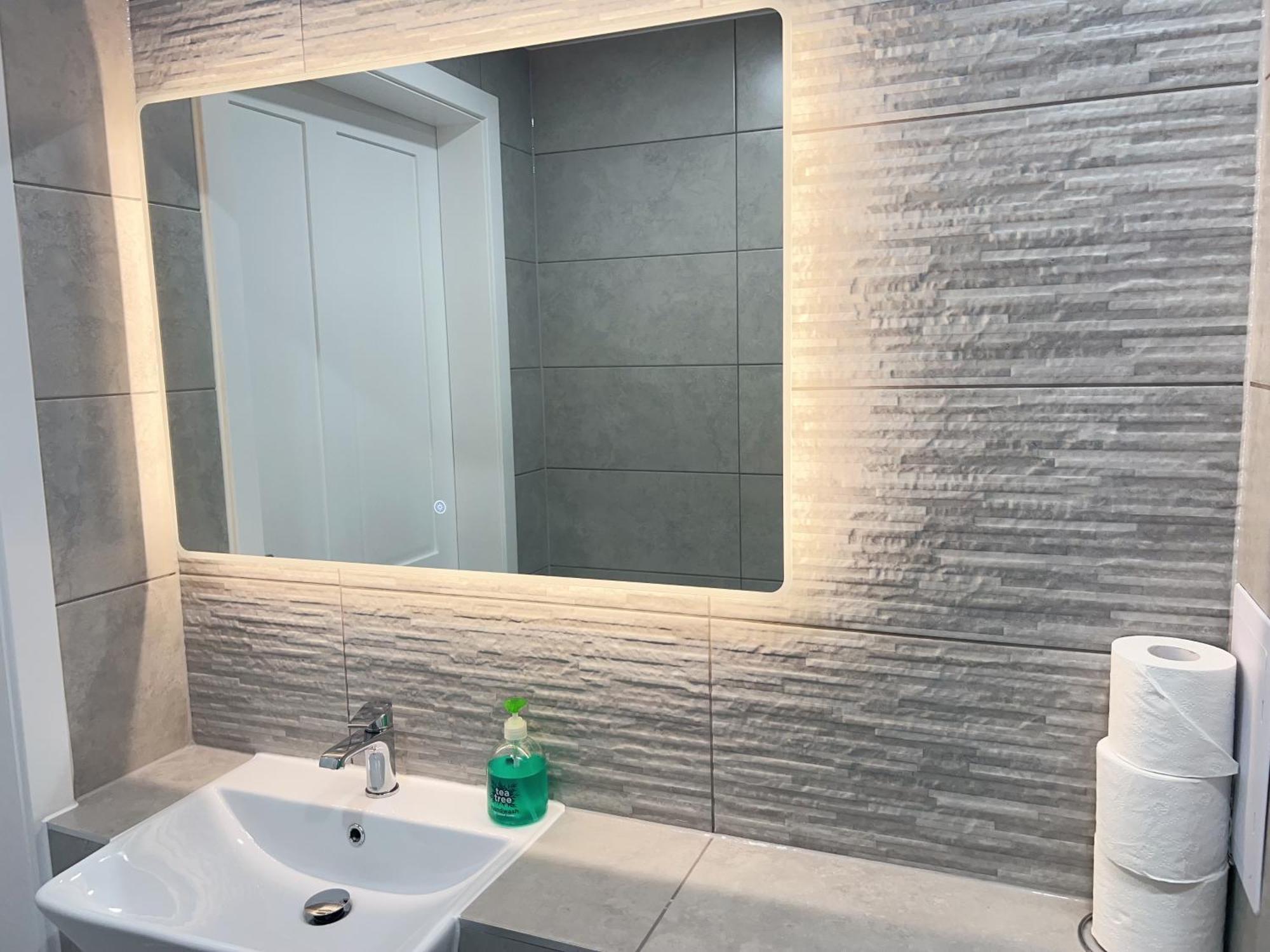 Chambre Double avec Salle de Bains Commune