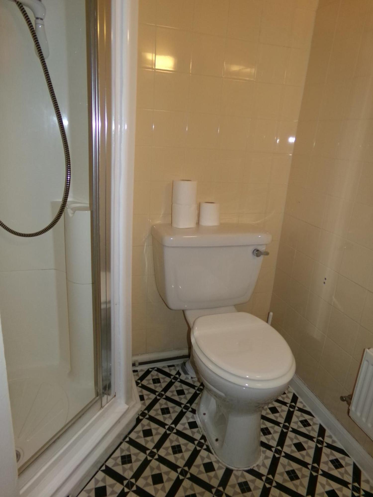 Chambre Double avec Salle d'Eau Privative Séparée